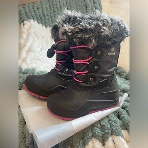 9$ ❤️ Kamik Winter Boots Kids Size 9